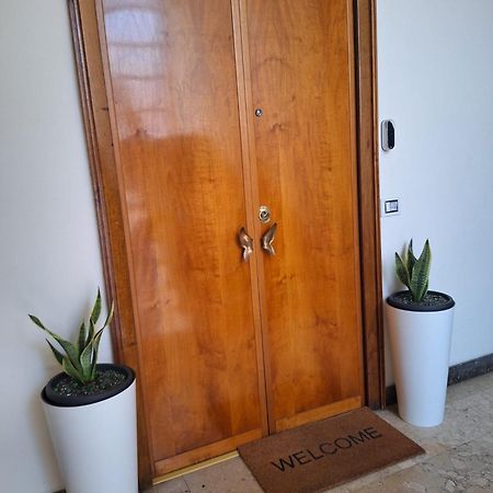 Apartamento La Roma Di Cecilia Exterior foto